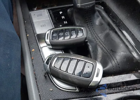 2023 Hyundai Elantra Sel from USA, damaged, VIN 5NPLS4AG0PH100025